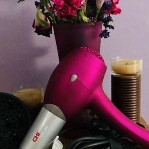 CHI BLOW DRYER